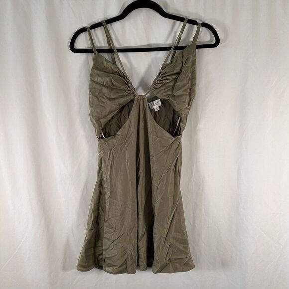 Le Lis Mini Dress Women's Small Solid Green Satin Zip Bavk Sleeveless Short - Picture 1 of 8